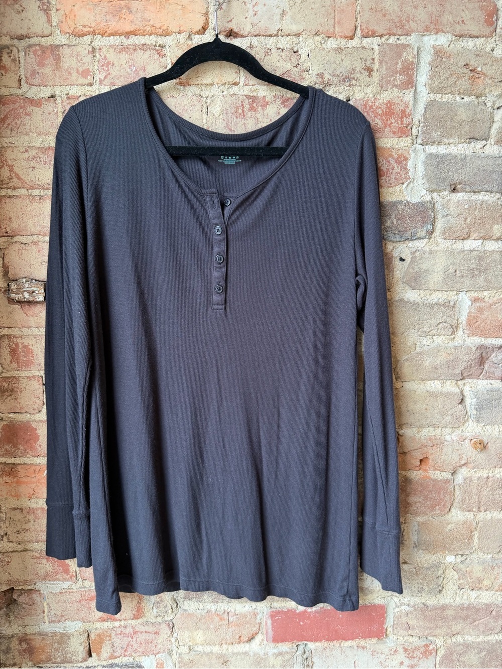 Tommy John Women’s Long Sleeve Henley Top Size XL